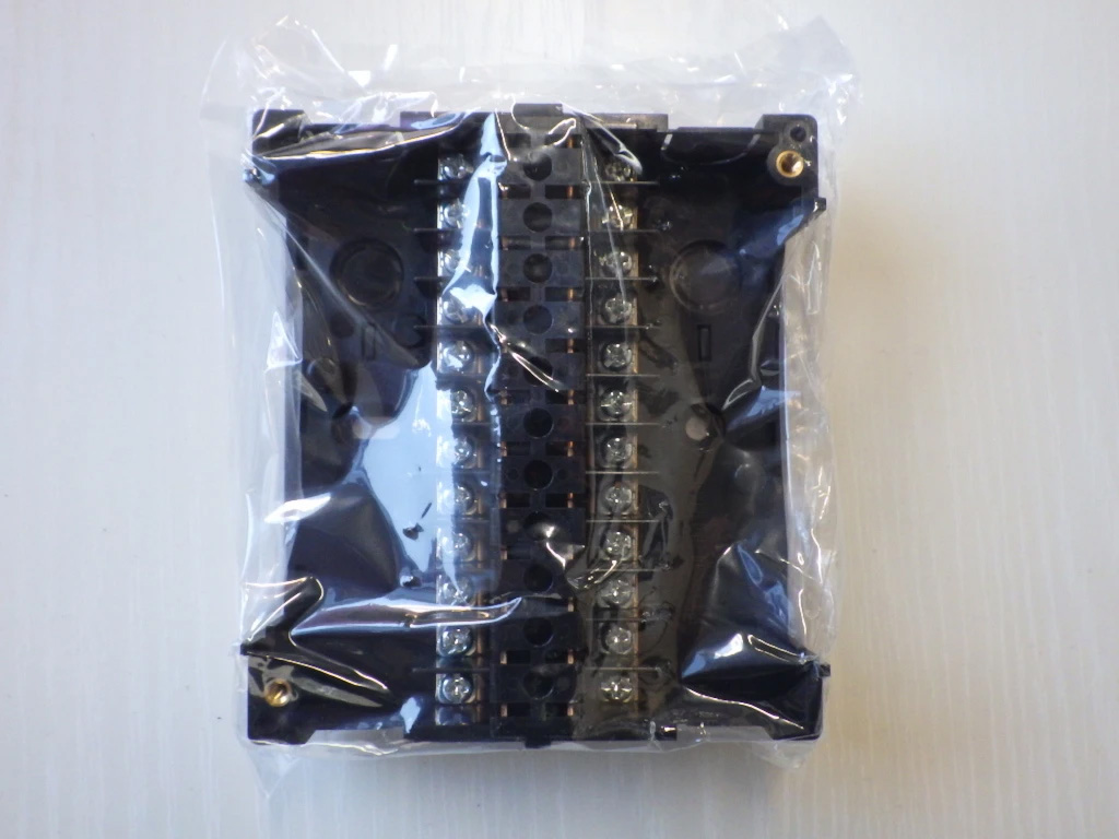 アズビル　サブベース【新品】　　BC-R05A100
